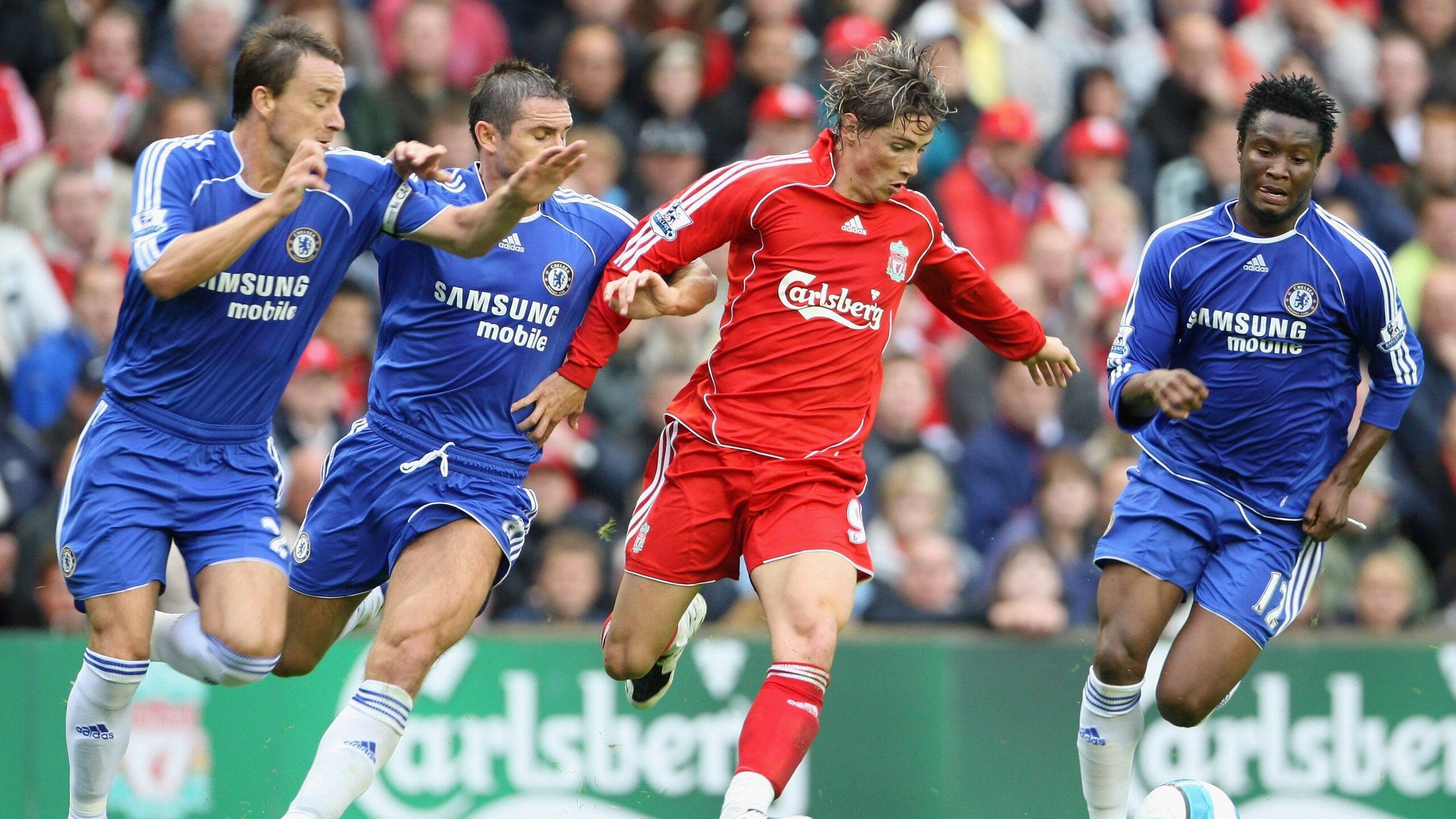 _极地冰雕：在零下温度下坚持比赛的勇士们_，极地冰层