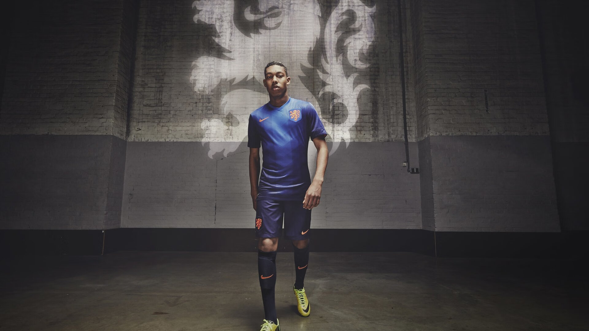 _极地雪地赛车：冰天雪地中的极速狂飙_，北极雪地车